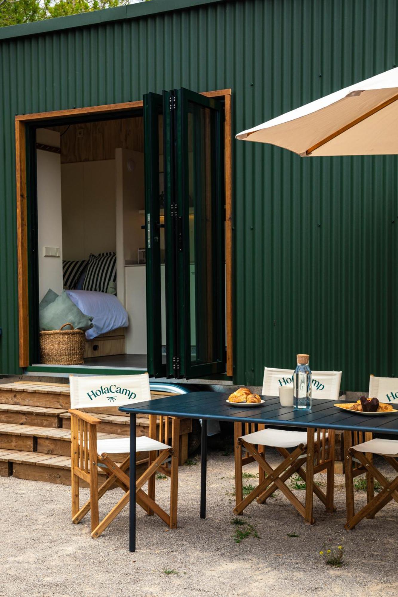 Holacamp Sitges Fun Hotel Bagian luar foto