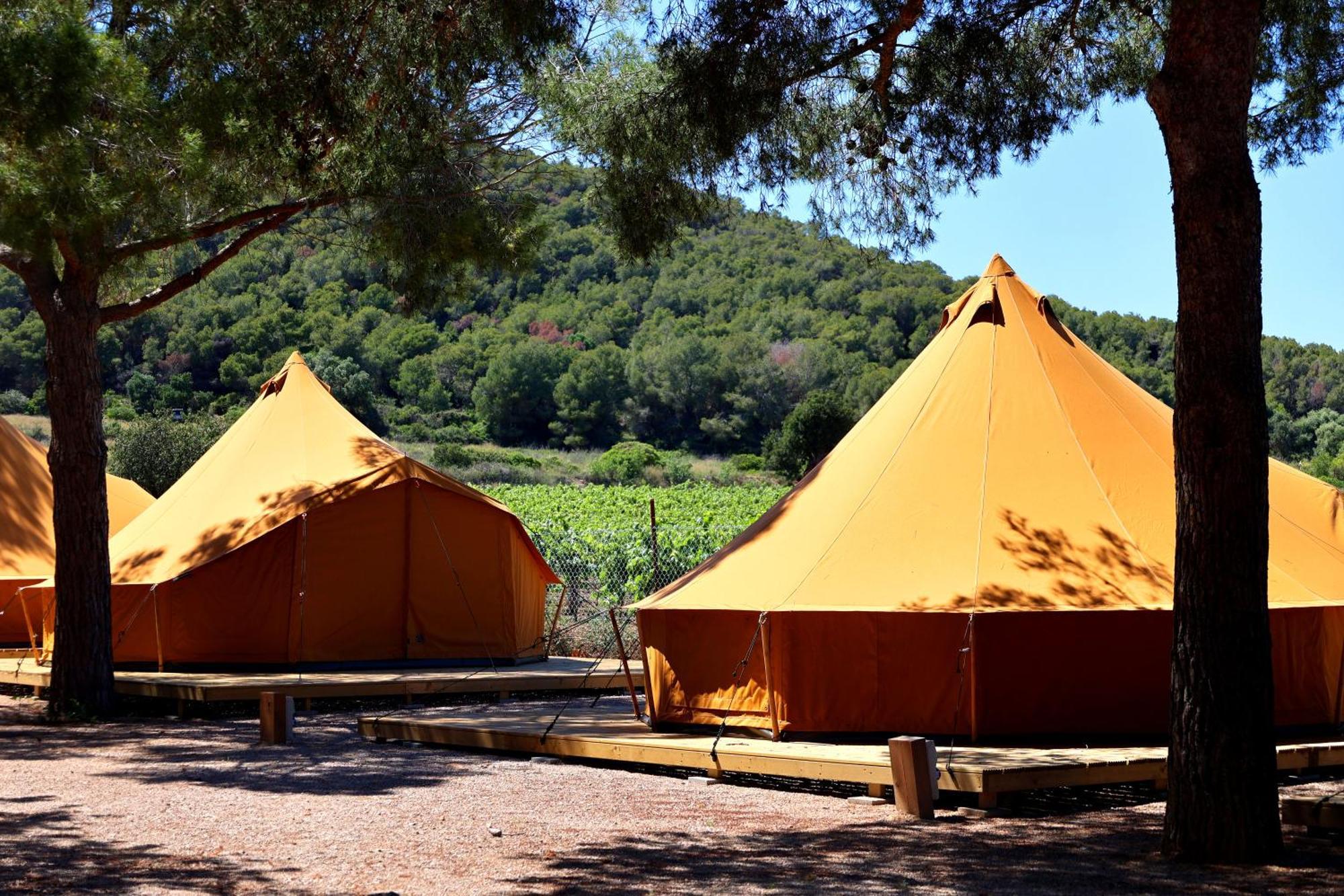 Holacamp Sitges Fun Hotel Bagian luar foto